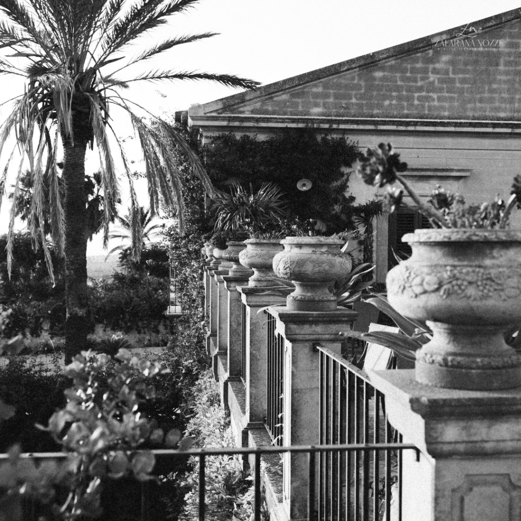 terrazza location bianco e nero
